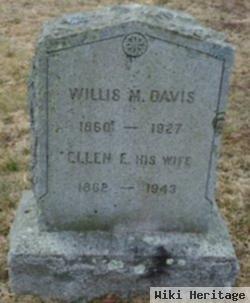 Willis M Davis