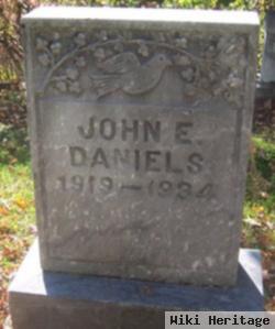 John E Daniels