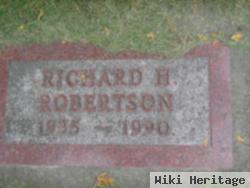 Richard H Robertson