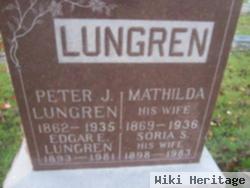 Peter J Lungren