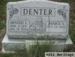 Arnold Denter