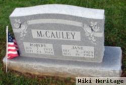 Robert E Mccauley