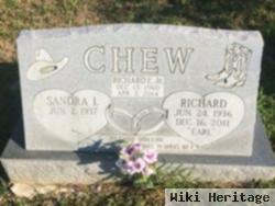 Richard "earl" Chew