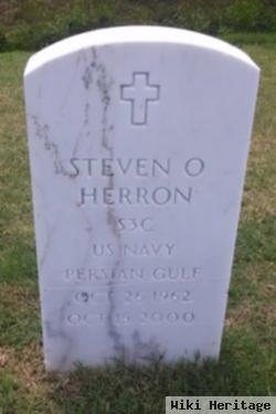 Steven O Herron