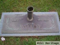 Kenneth Louis Vallot