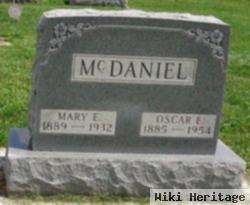 Oscar E Mcdaniel