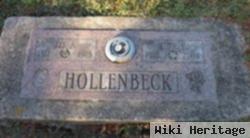 Ruth L Hollenbeck