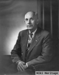 Roy L Isenberg