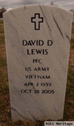 David D Lewis