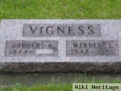 Wendell S Vigness