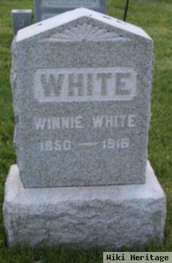 Winnie White