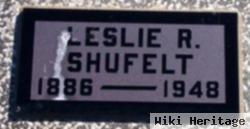 Leslie R Shufelt