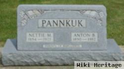 Anton B Pannkuk