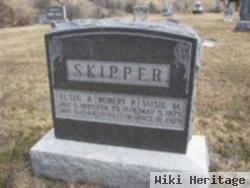 Robert R Skipper