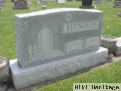 Jesse J Reynolds