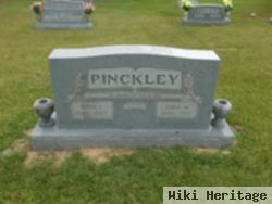 Edna M Pinckley