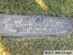 Gladys L Tucker