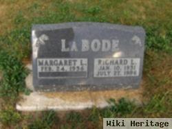 Richard L La Bode