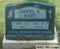 Daniel R Hart