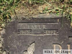 Earl R Runk