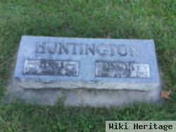 Kenneth R Huntington