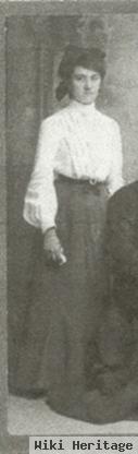 Elsie L. Laub