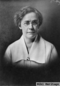 Dr Mary J Hays