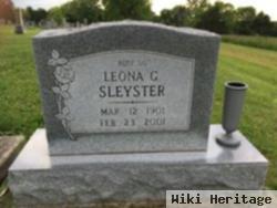 Leona Gertrude "sis" Sleyster