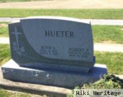 Robert F Hueter