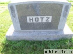 Carl Hotz