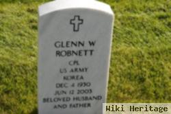 Glenn W Robnett