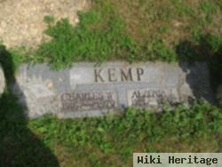 Alzenia T. Kemp