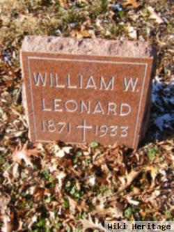 William W Leonard