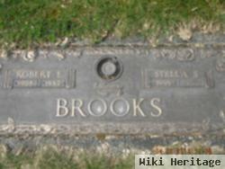 Robert E Brooks