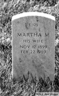 Martha M Farnen