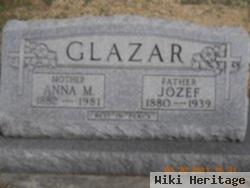 Anna M Glazar