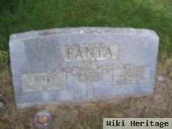 Vera Wuebker Fanta