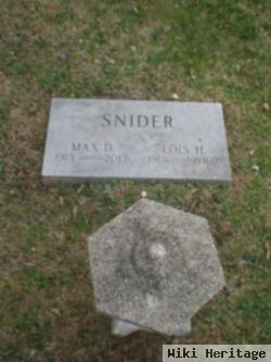 Max D Snider