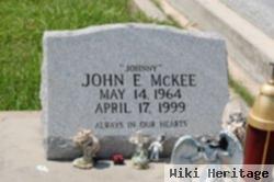 John E "johnny" Mckee