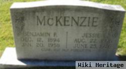 Jessie L Mckenzie