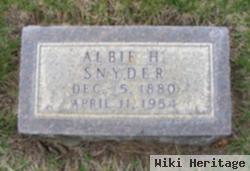 Albie Helen Kuchera Snyder