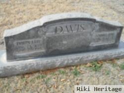 Barn Lee Davis