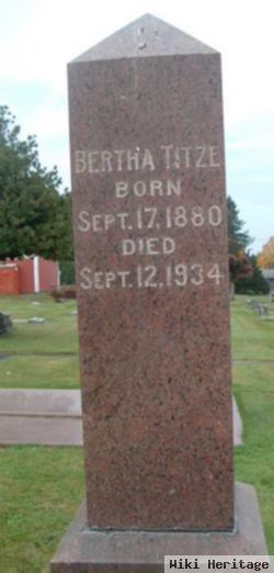 Bertha Titze