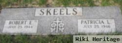 Robert E Skeels