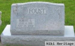 Robert L Foust