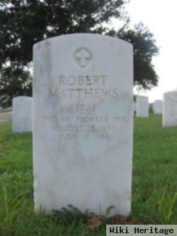 Robert Matthews