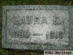 Laura E Mckee