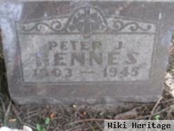 Peter J Hennes