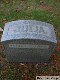 Julia Woodworth