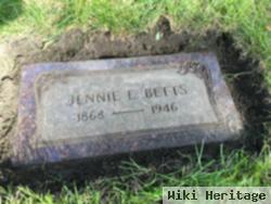 Jennie E Betts